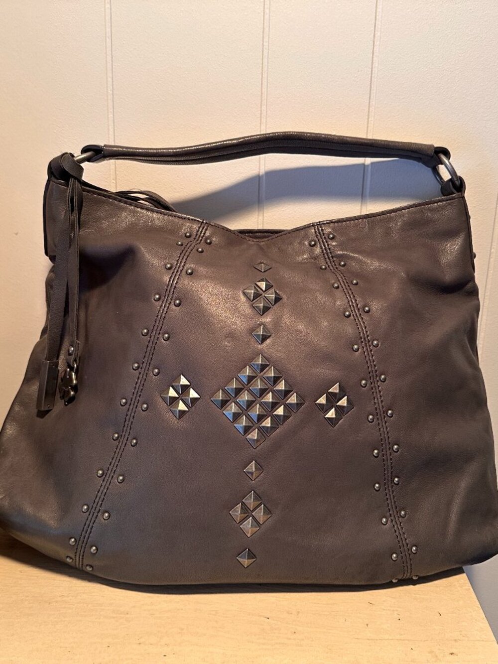 Lucky Brand Grey Hobo with Silver Detail - Picture 11 of 15